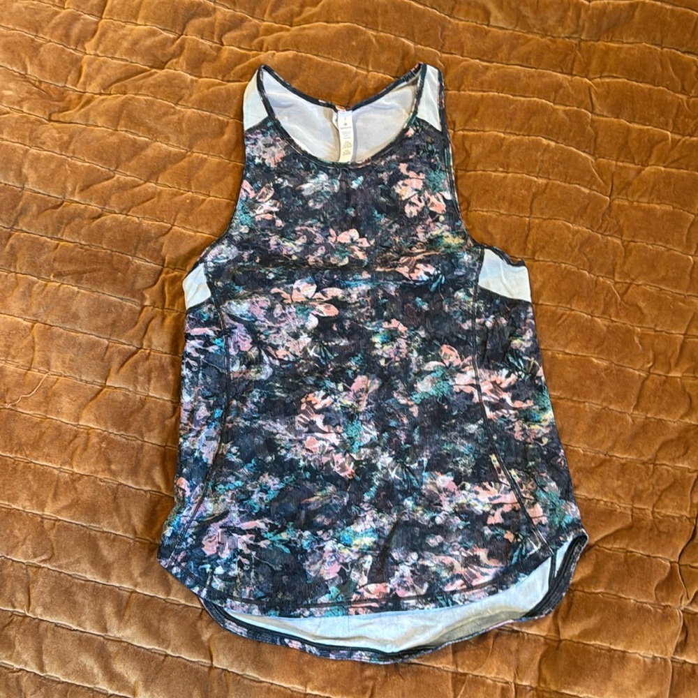 Lululemon floral tank